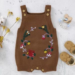 Baby Knitting Embroidery Jumpsuit *Brand new*